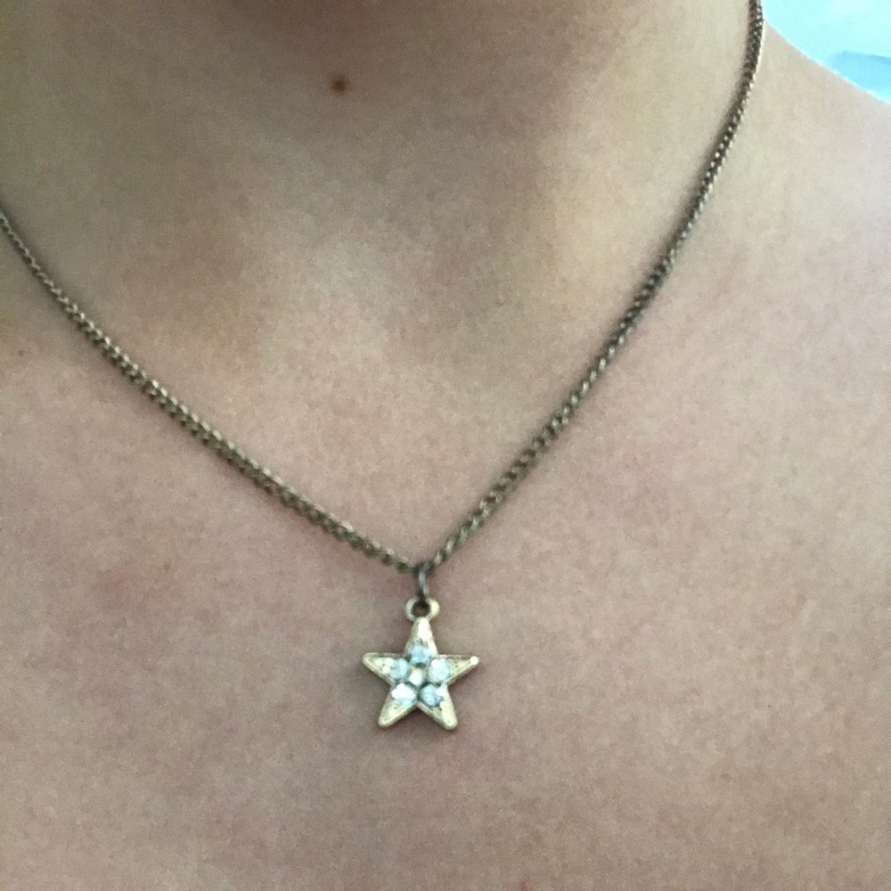 Brandy Melville Star Necklace